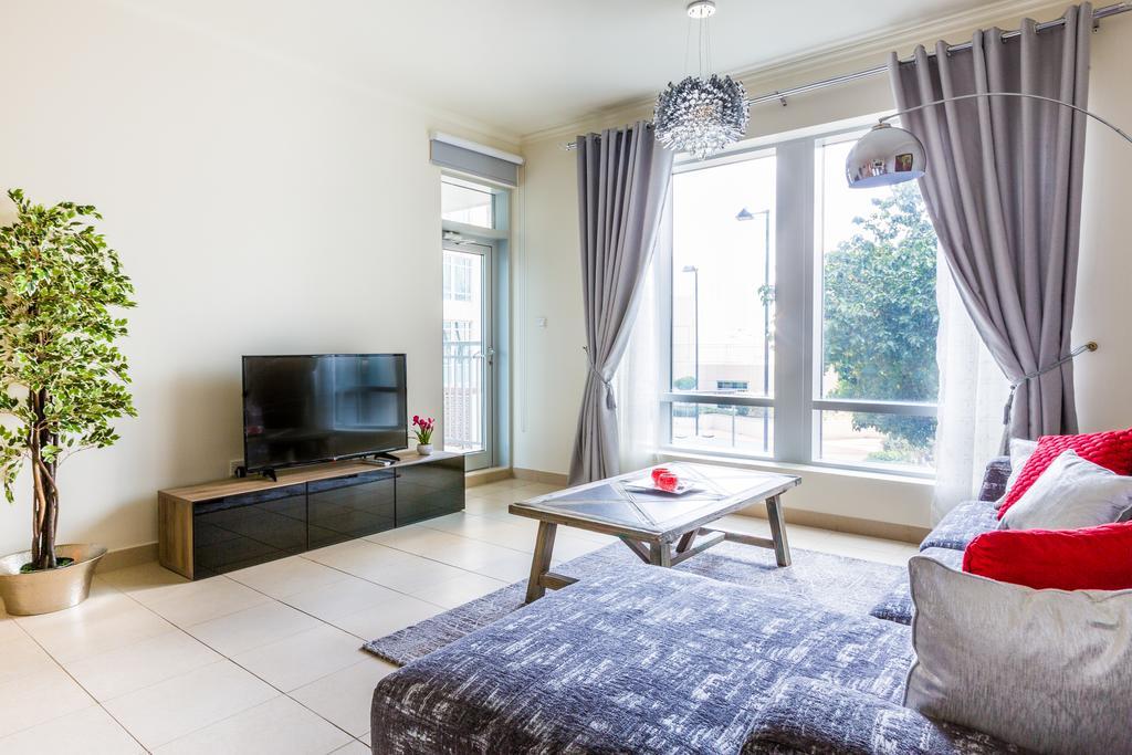 Faraway Homes - Burj Views Apartment Dubai
